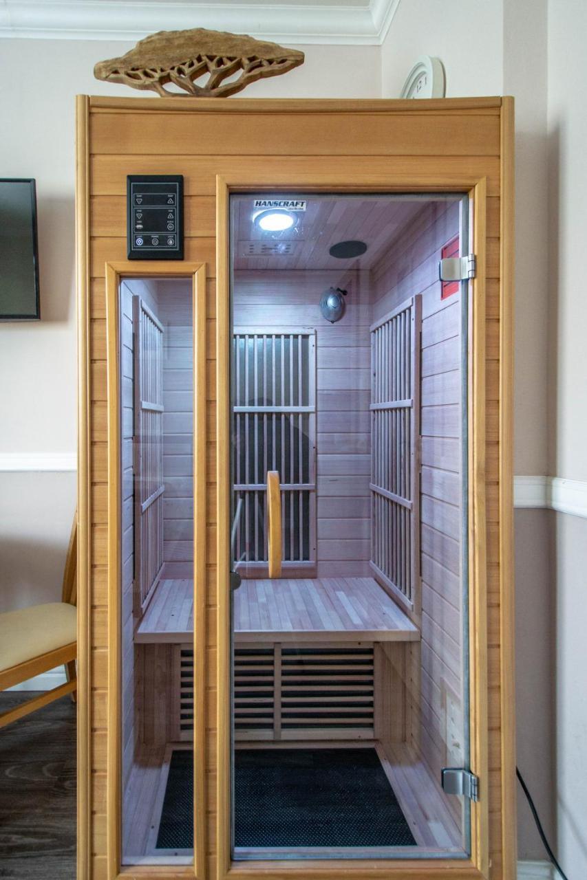 Champagne Studio With Sauna Praha Bagian luar foto